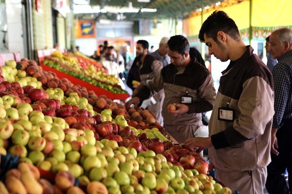 افتتاح ۶ بازار میوه‌ در یکصد و نود و یکمین پویش امید و افتخار