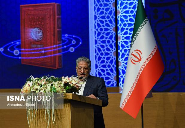 ترویج علم نافع و نگاه به دانشگاه از بی‌نظمی علمی و فرهنگی کشور می‌کاهد