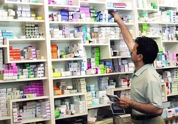 اجرای آیین نامه تاسیس داروخانه ها متوقف شود
