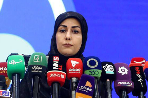 استقلال با کاپیتانش به توافق نرسید/ ۱۰ جلسه برای راضی کردن یک بازیکن!