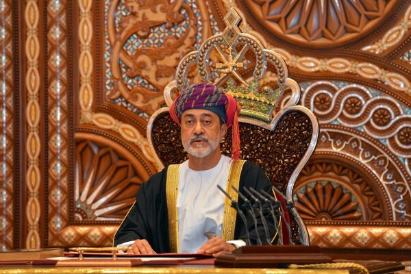پادشاه عمان به دیدار امیر کویت می‌رود