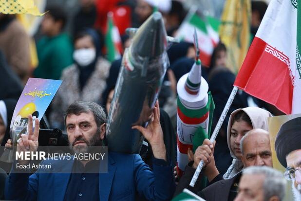 لحظات آغازین راهپیمایی ۱۳ آبان در بیرجند