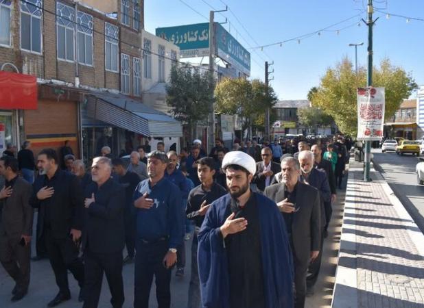 دسته عزاداری حضرت زهرا(س) در گیلانغرب