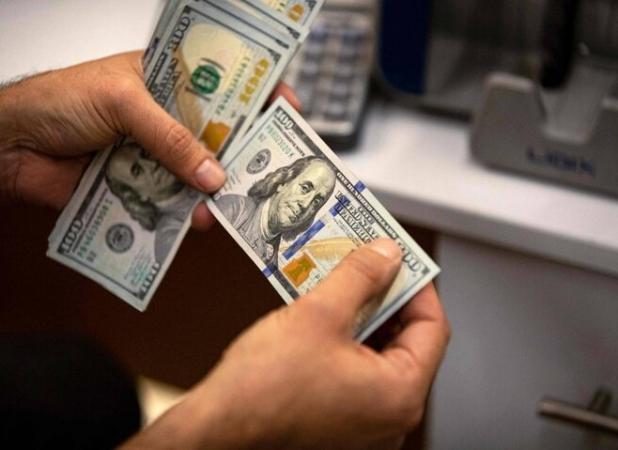 کشف چهار میلیون قطعه دلار تقلبی در ساوه