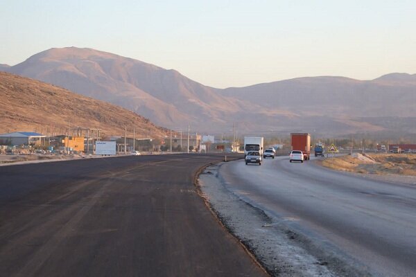 پورمختار: ۲۹۰ میلیارد ریال اعتبار مسیر میاندوآب - بوکان تامین شد