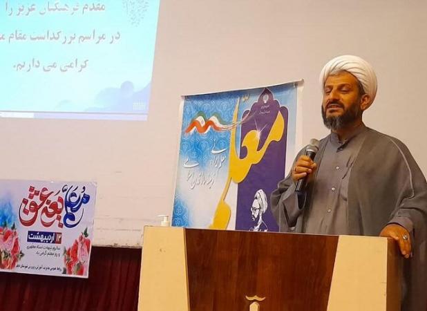معلمان معماران آینده کشور هستند