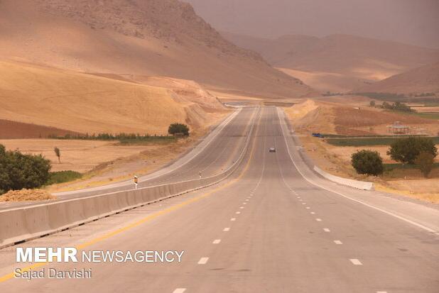 ۸۰ کیلومتر از مسیر رفت و برگشت آزادراه قم کاشان بهسازی شده است