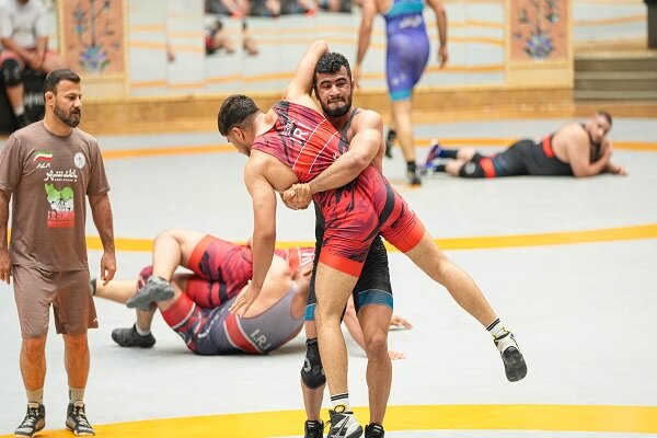 تیم منتخب کشتی فرنگی راهی کشور صربستان شد