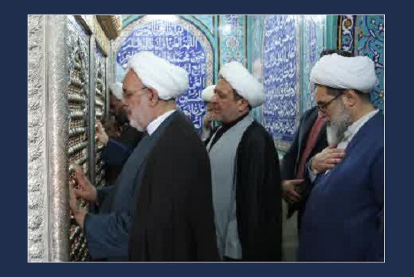 ضریح امامزاده علی بن جعفر (ع) در سمنان عطرافشانی شد