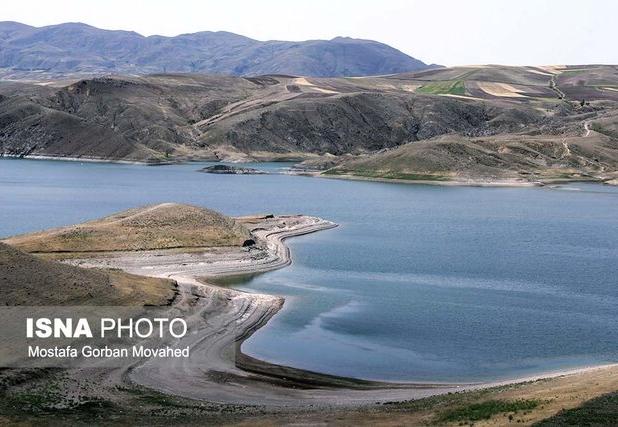 مدیرکل محیط زیست استان تاکید کرد: ضرورت پایش صنایع سبز و احیای منابع آبی در قزوین