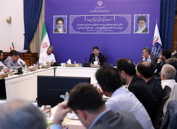 وزیر ارتباطات: اجازه انحصار در پروژه فیبر نوری داده نمی‌شود