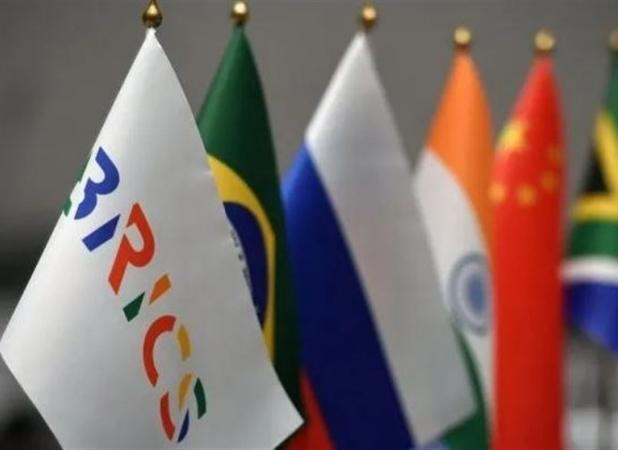 تلاش عربستان برای پیوستن به بانک بریکس