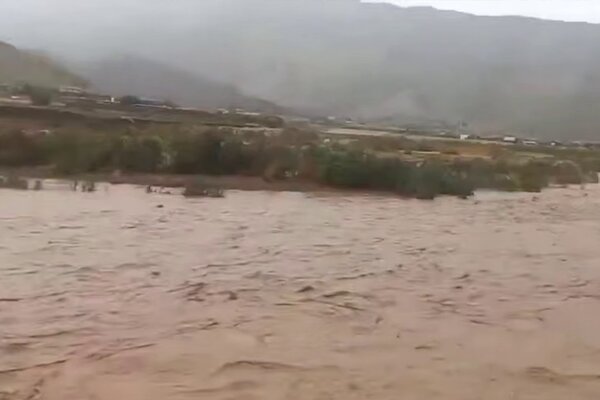 طغیان رودخانه‌های فصلی در جیرفت