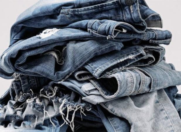 اگر شلوار جین می‌پوشید، این توصیه مهم را قبل از شستشو بخوانید