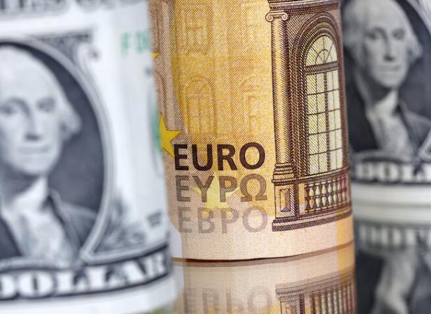 قیمت دلار و یورو در مرکز مبادله ایران؛ امروز ۲۹ آذر