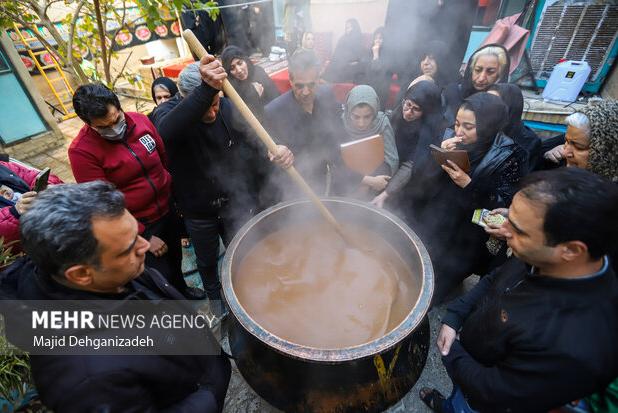 سمنوپزی در محله‌های اصفهان؛ سنتی که طعم سوگواری می‌دهد