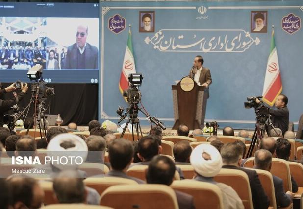 افتتاح طرح‌های نیروگاه خورشیدی یزد با حضور وزیر کشور