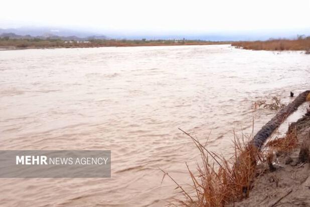 انتقال مصدوم با لودر در سیریک
