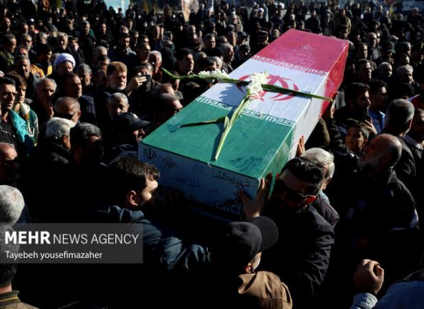 تشییع و تدفین شهید گمنام در شهر کرفس