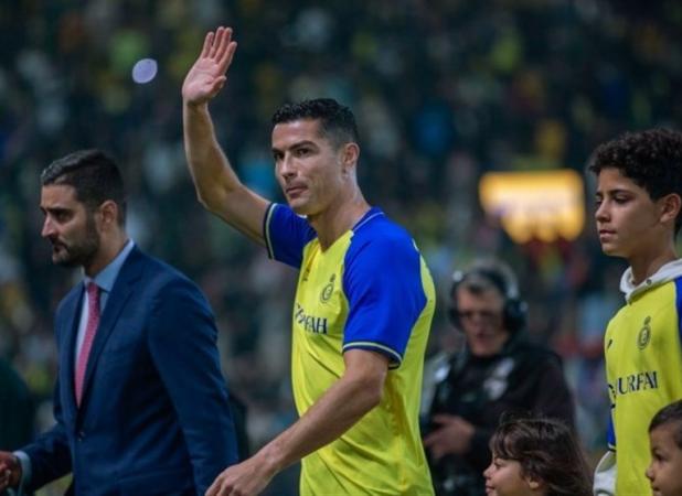 غیبت احتمالی رونالدو برابر السد