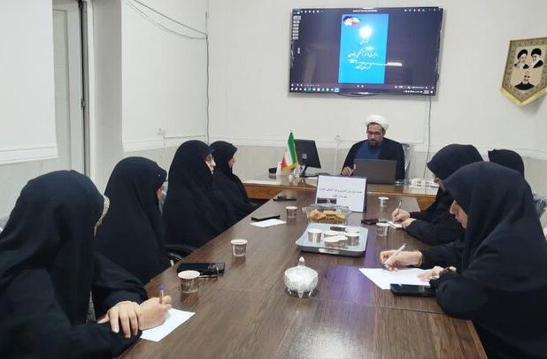 نشست شورای راهبری بانوان در گناوه برگزار شد