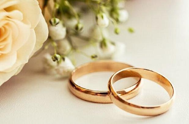 اصناف قیمت‌ها را برای ارائه خدمات به عروس و دامادها تعدیل کنند