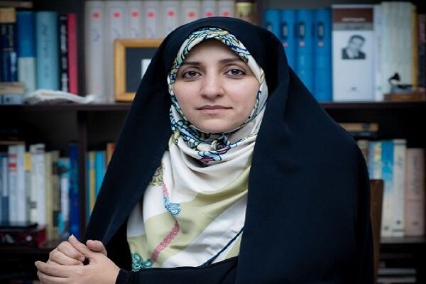 بهروز آذر: تداوم زندگی مشترک نیازمند امنیت عاطفی است