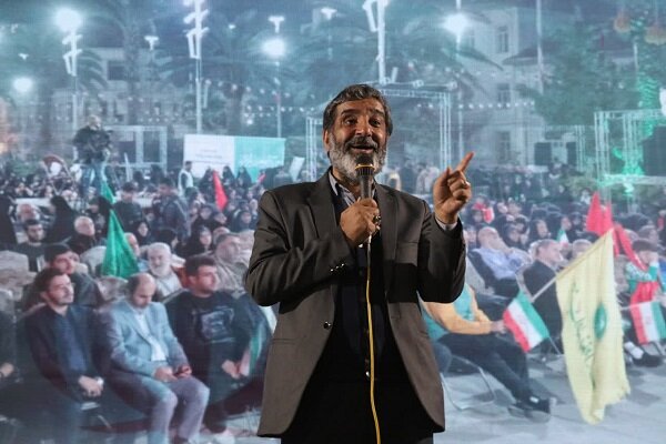 خون شهدا و استقامت خانواده‌ها مسیر عزت ایران را هموار کرد