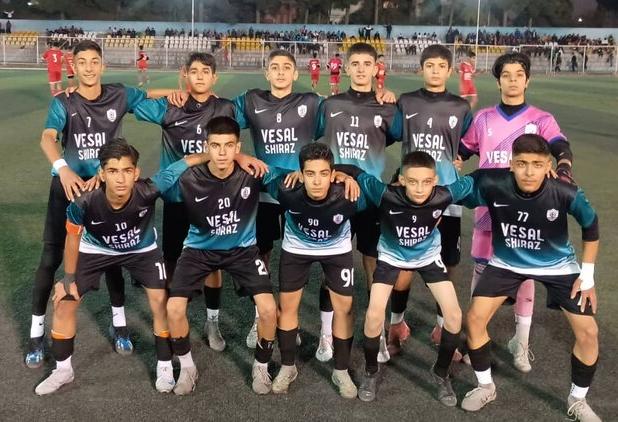 «وصال» قهرمان لیگ برتر فوتبال نونهالان شیراز شد