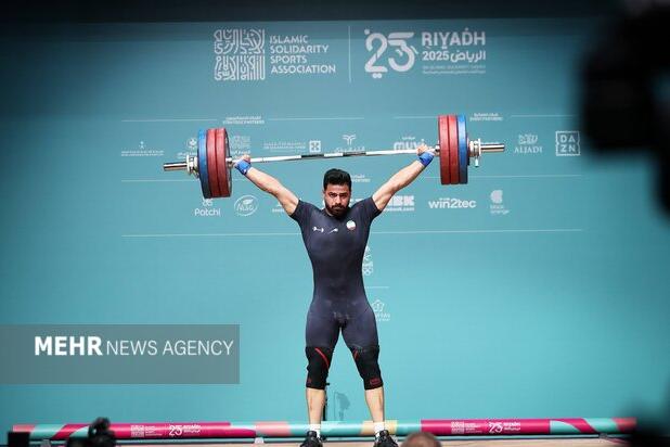 معینی: با قهرمان جهان در ریاض رقابت کردم/ بدون ریکاوری روی سکو رفتم