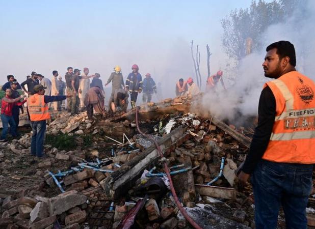 ۷ کشته در انفجار کارگاه فشفشه سازی در جنوب پاکستان