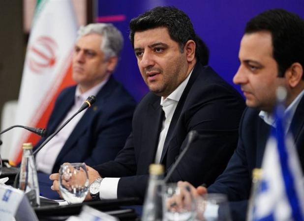 اصلاح نگاه ذی‌نفعان مختلف به نظام بانکی ضروری است