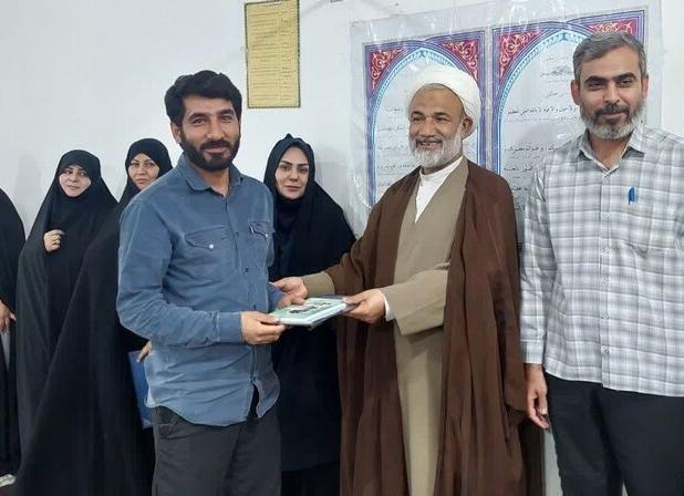 فعالان فرهنگی و قرآنی روستای سرکره تجلیل شدند