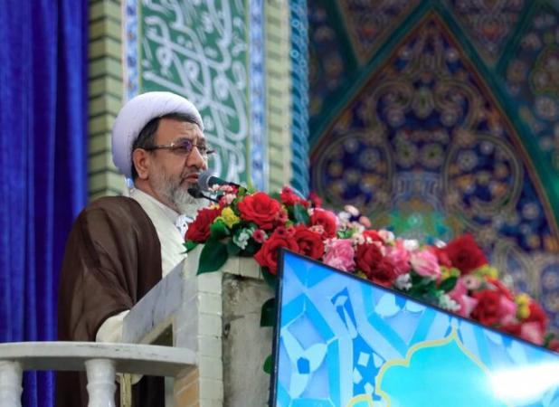 امام جمعه کرمان: بخشی از تابلوی پیشرفت کشور سهم جامعه زنان است