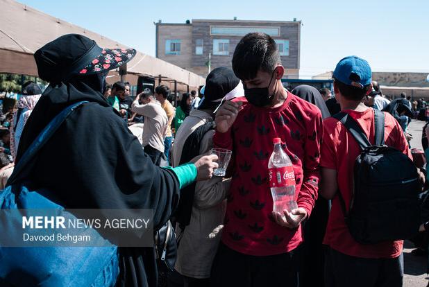 ۸۰ درصد اتباع افغانستانی از مرز دوغارون به کشورشان می‌روند