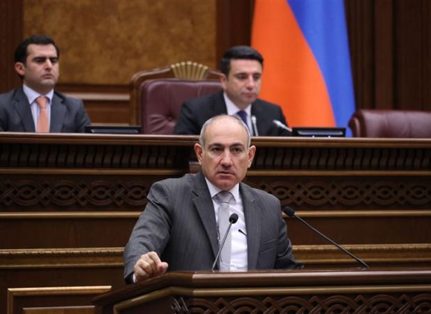 پاشینیان اپوزیسیون ارمنستان را «فرستادگان خارجی» خواند