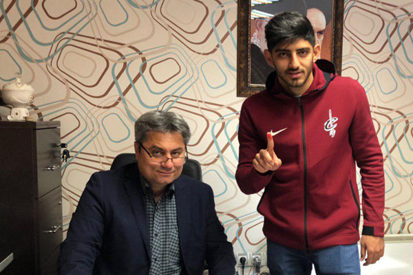 بازیکن محبوب گل محمدی در یک قدمی پرسپولیس