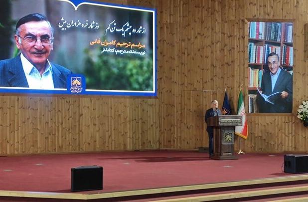 فانی در تاریخ معاصر کم‌نظیر است