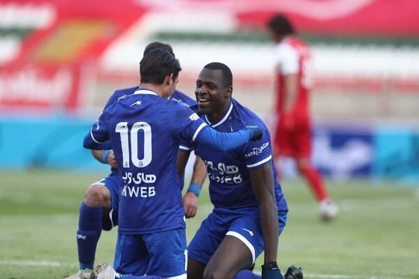 دیاباته چطور خودش را به ترکیب ثابت استقلال تحمیل می‌کند