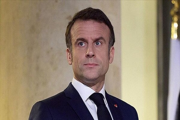 «ماکرون» استعفای دولت فرانسه را پذیرفت