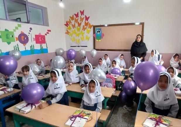 جشن باشکوه شکوفه‌ها؛ آغاز سفر علم برای ۳۵۰ نوآموز اردستانی