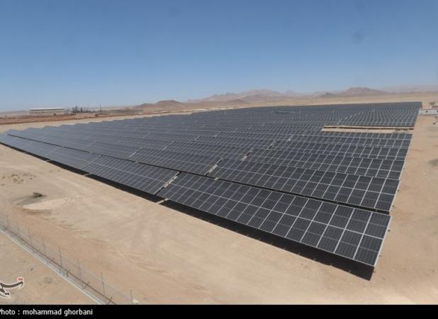 افتتاح همزمان ۱۵۰ مگاوات نیروگاه خورشیدی در ۸ استان