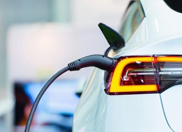 پیش بینی نوسازی تاکسیرانی با ۵۰هزار خودرو برقی