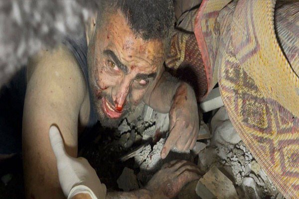 جنایت جدید صهیونیست‌ها؛ بمباران منزل خانواده خبرنگار فلسطینی در غزه