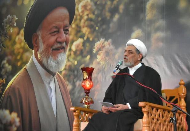 بزرگداشت عالم مجاهد و خدوم آیت‌الله سیدمحمد شاهچراغی(ره) در سمنان
