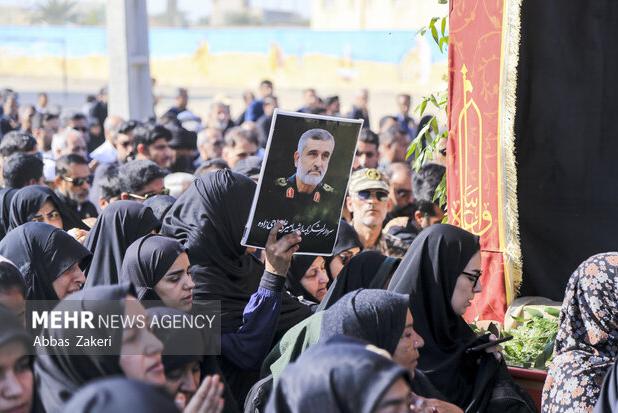 تشییع پرشور پیکر شهید خوش‌نام فاطمی در زیارتعلی بخش رودخانه