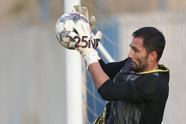 آدان مرد ثابت دروازه استقلال در آغاز هر تورنمنت