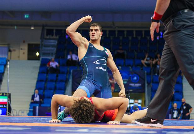 شکست سنگین استقلال در لیگ کشتی/ حسن یزدانی کشتی نگرفت