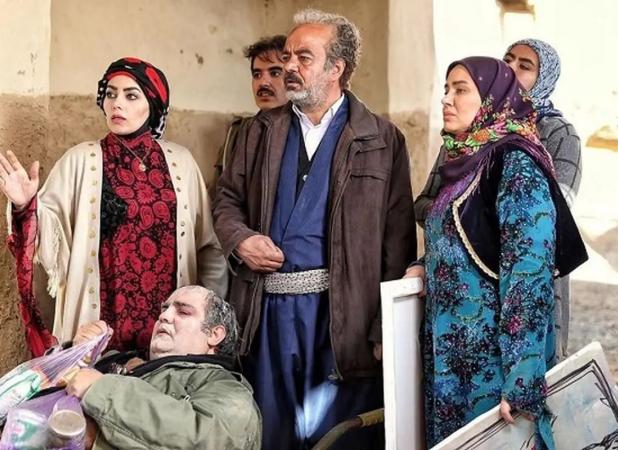 تصاویر تازه از دو خواهر زیبای سریال «نون خ»