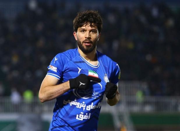 ماشاریپوف تک و تنها در باشگاه عرق می‌ریزد!
